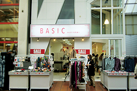 BASIC（ベーシック） 元町通店 